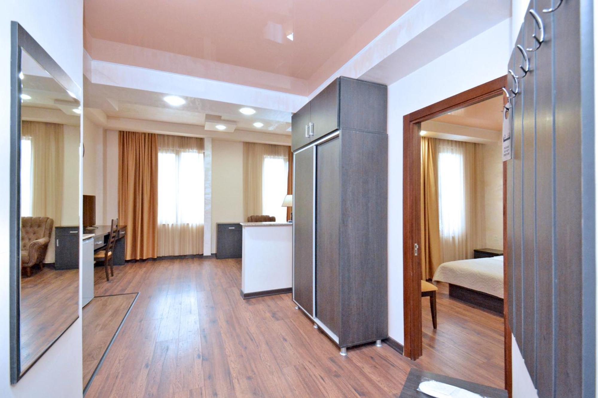 Partez Hotel Γιερεβάν Εξωτερικό φωτογραφία