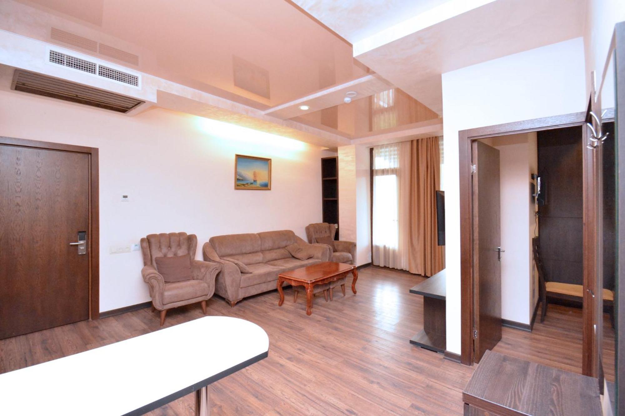 Partez Hotel Γιερεβάν Εξωτερικό φωτογραφία