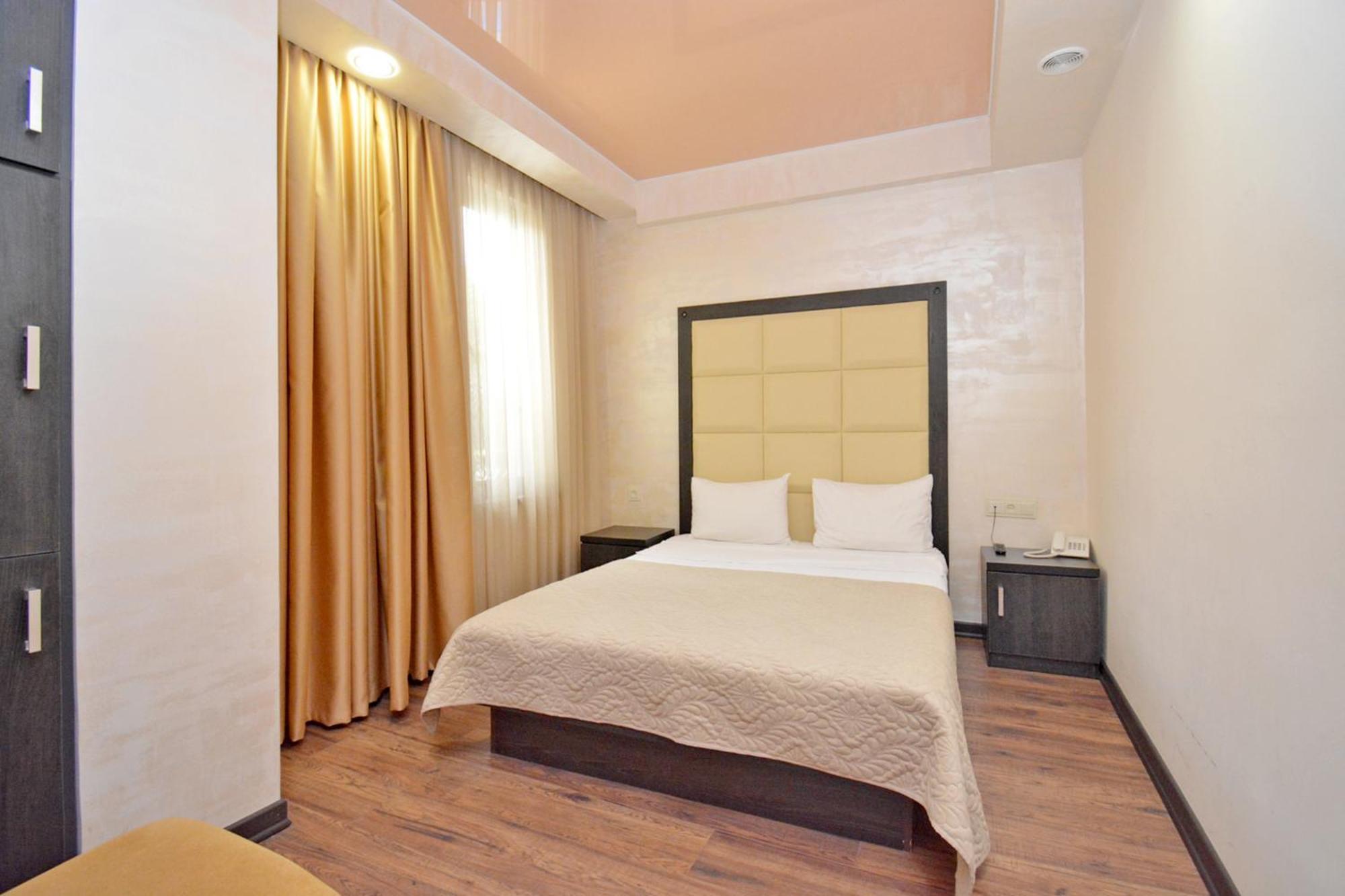 Partez Hotel Γιερεβάν Εξωτερικό φωτογραφία