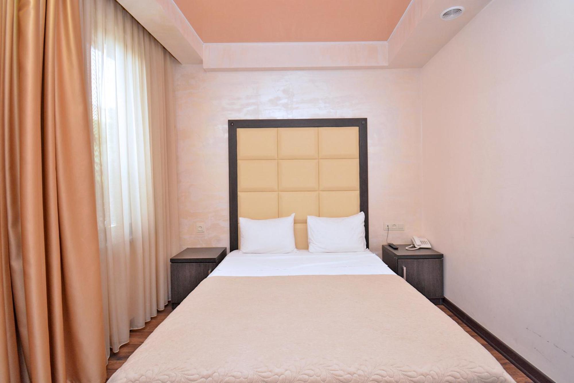 Partez Hotel Γιερεβάν Εξωτερικό φωτογραφία